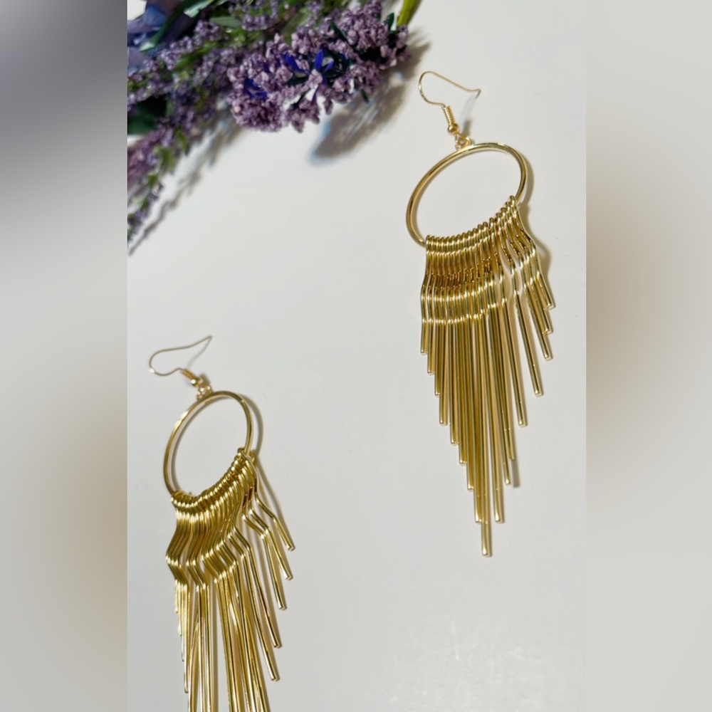 Gold hoop tassel drop earrings - Picture 3 of 7